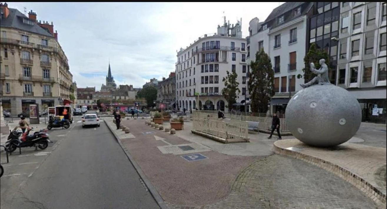 Terrasse Godrans En Plein Coeur De Ville Dijon Eksteriør bilde